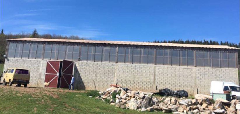 Pardailhan hangar agricole pour panneaux photovoltaiques